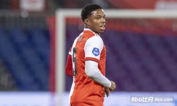 泰晤士：曼联敲定马拉西亚&接近签下德容，下个目标是利桑德罗