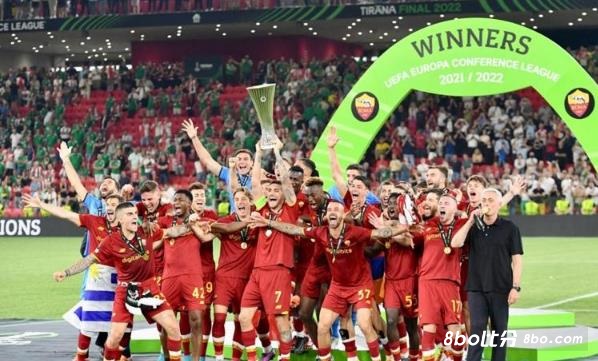 罗体：罗马退出甘伯杯后准备和矿工踢热身赛，收入捐给乌克兰难民