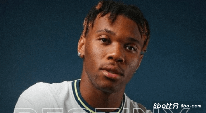 热刺官方：与19岁边卫乌多吉完成签约