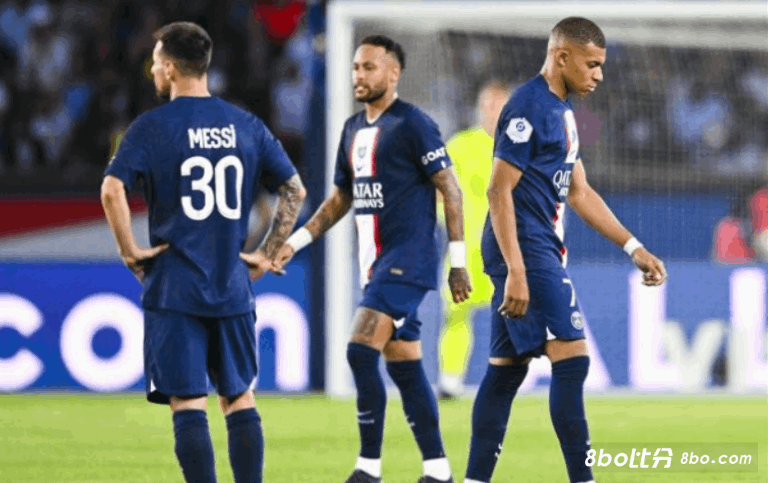 巴媒：姆巴佩要求解散队内的“阿根廷帮”，有队友认为他被宠坏了