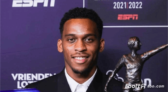 官方：廷伯荣获荷甲年度最佳球员+年度最佳新秀