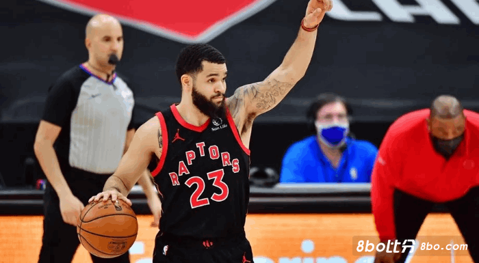 美记：范弗里特想效仿希罗 得到一份4年1.3亿美元的续约合同