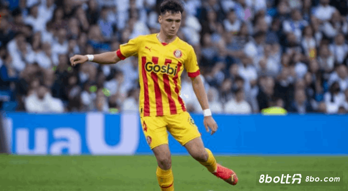 记者：马竞已与巴萨目标阿尔瑙达成原则性协议，转会费约1500万欧