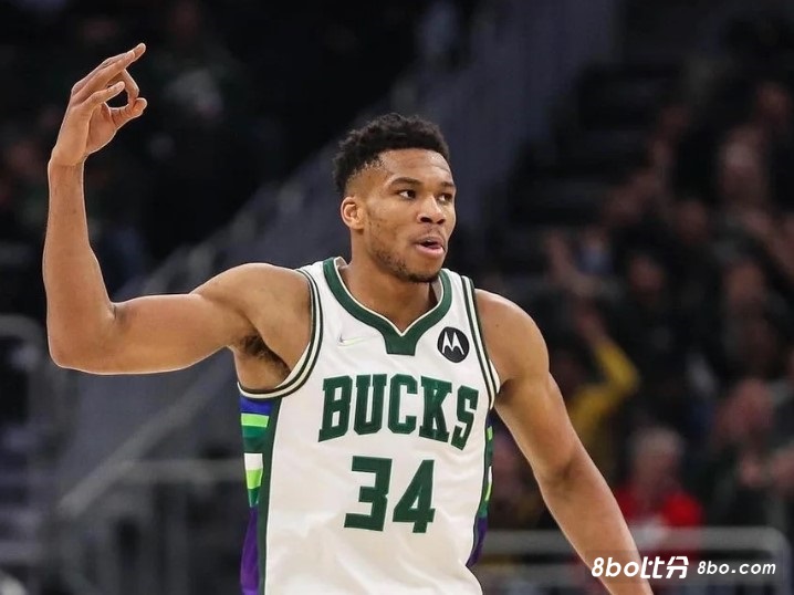 字母哥出手28次砍64分 创史上少于30次出手时的最高分