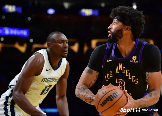 浓眉23投13中得37分10板4断 上半场独得24分