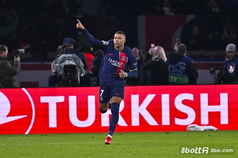 杜加里：姆巴佩没有表现出领袖的榜样，他只会大声抱怨队友