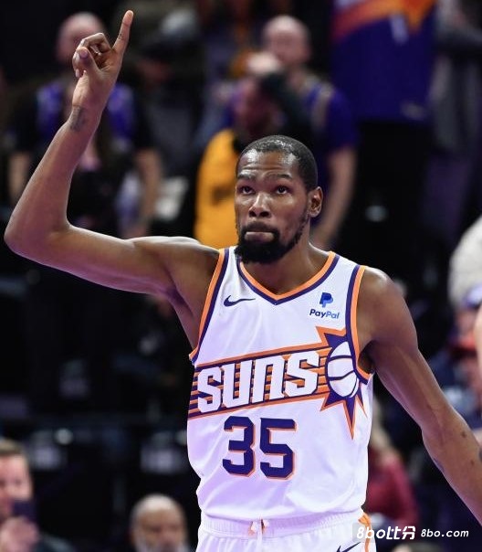 杜兰特：球队没有因困难而分崩离析 在这个联盟中赢球不是易事