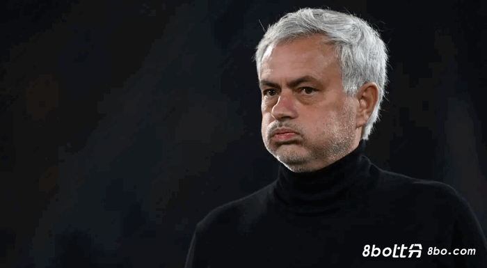 穆帅：黑粉会说11打10才能赢，但罗马11打11时也统治了比赛