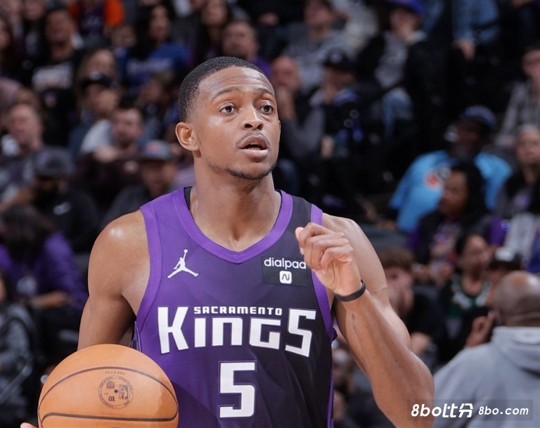 Lowe：布伦森无法成争冠球队的大当家 福克斯则很接近了