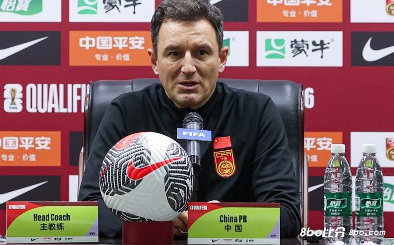 扬科维奇：把首场热身赛当作大运动量训练课 逼着队员多跑一点