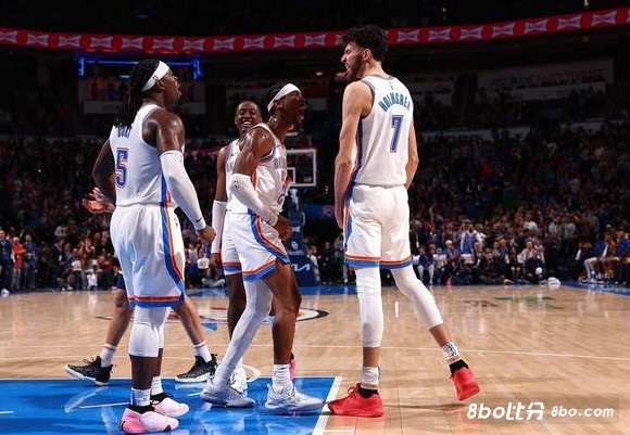 霍姆格伦：只靠亚历山大无法赢下每场比赛 我们必须做出更多贡献