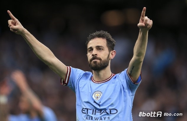 B席：人们评奖时看重数据，若没有世界杯拿金球的就会是哈兰德