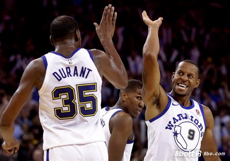 伊戈达拉：杜兰特太强了 唯一能阻挡他的方式就是对他犯规