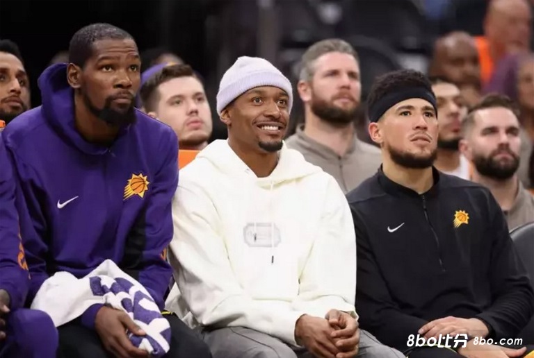 Shams：太阳全队出现失望情绪 比尔复出时间提前