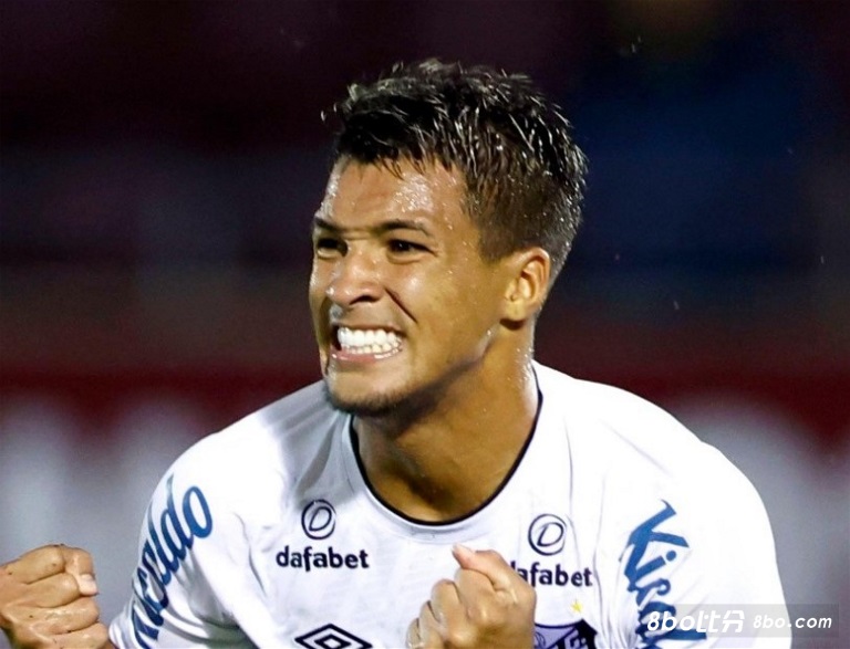 罗马诺：本菲卡接近签下马科斯