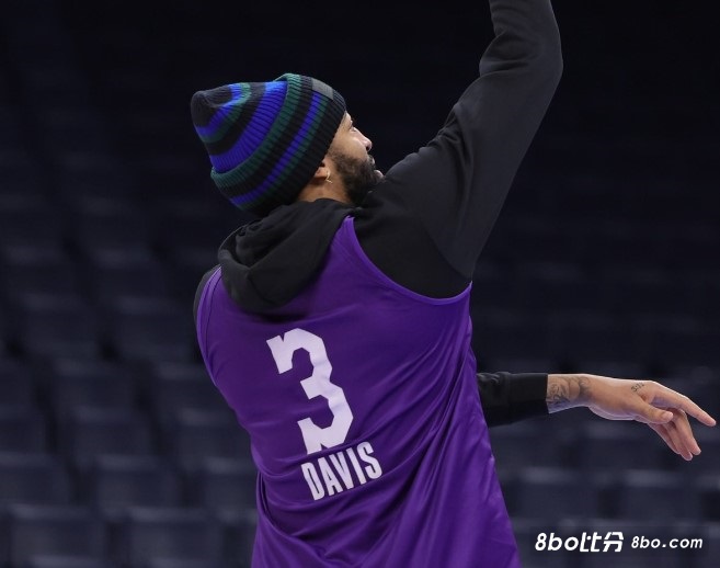 哈姆：戴维斯应该在年度最佳防守球员的戴维度最候选名单中名列前茅！