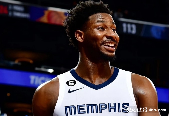 杜兰特:JJJ能突能投&还有一手抛投 大个子球员很难一对一防守他