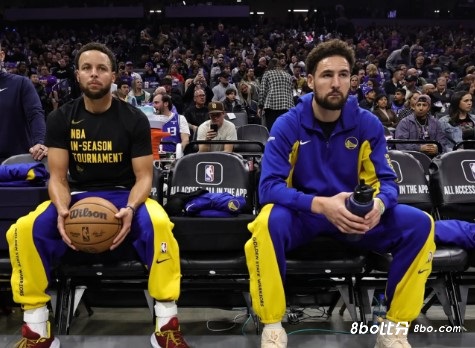 Shams：勇士球员公开私下都表达了挫败感 变化可能要发生了