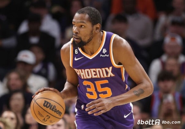 问题不大！尔杜沃格尔：杜兰特得了12分完全没问题 因为我们赢了