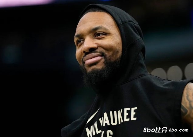 戴表了！利拉德最后时刻反超特雷