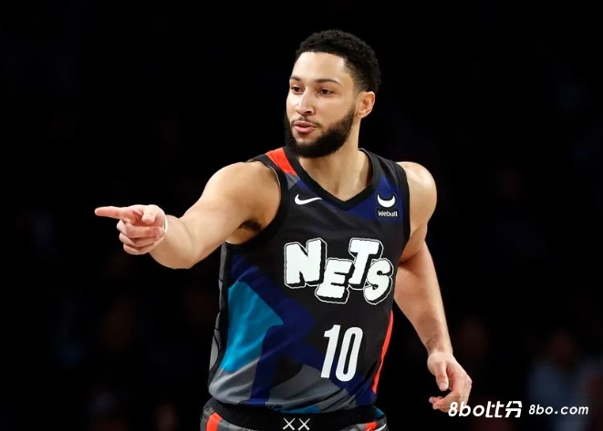 能打多少场？沃恩：西蒙斯今日复出后有时间限制 不认为他的膝伤会是长期问题