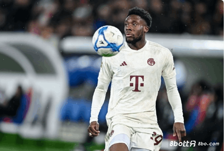 听谁的求戴？皇马要求戴维斯别续约，拜仁则有信心能够完成续约