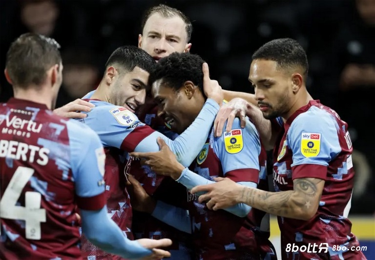 伯恩利主席开会商讨补助低级别事宜，曼城、切尔西等队出席