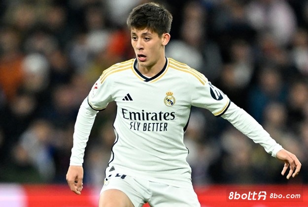 保险起见！皇马原本认为居勒尔2024年加盟最合理，但担心他加盟巴萨