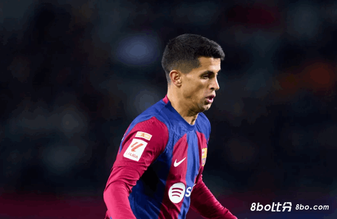 坎塞洛态度一直很有问题，在巴萨踢不上球他就会露出真面目