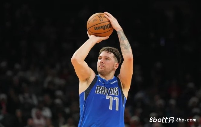 首节6助攻！华盛顿：光是看东契奇拆解比赛的方式和传球就很特别