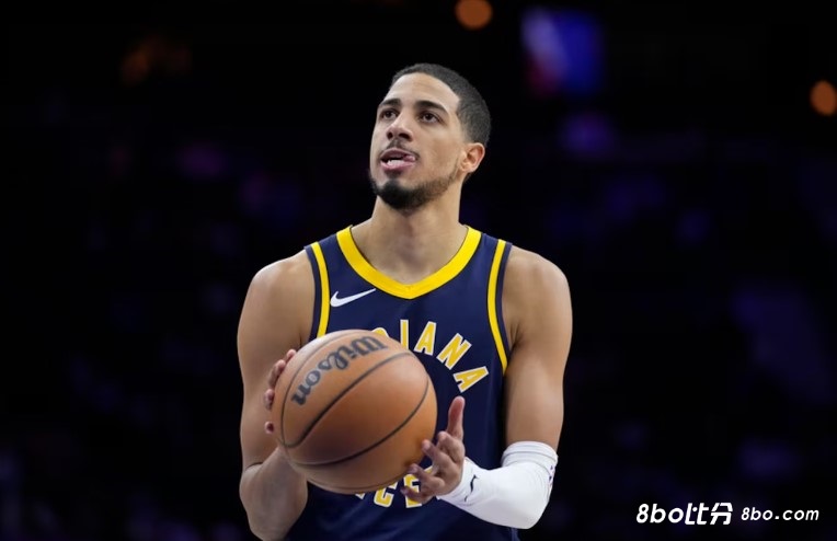 关键时刻靠谱！哈利伯顿：最后时刻大家信任我 我就是努力发挥作用助队赢球