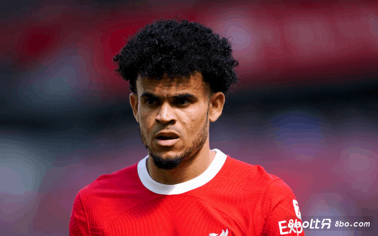 只能挑一个！如果利物浦能和萨拉赫续约，俱乐部可能在夏窗出售迪亚斯