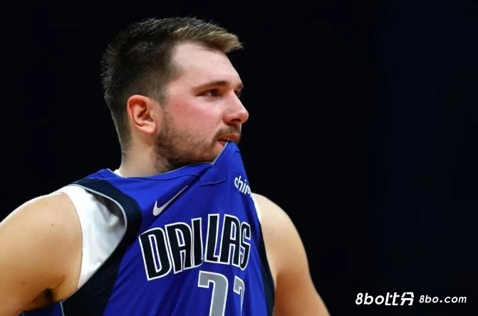 空砍！东契奇谈自己的39分三双：这没什么意义 我只想赢球