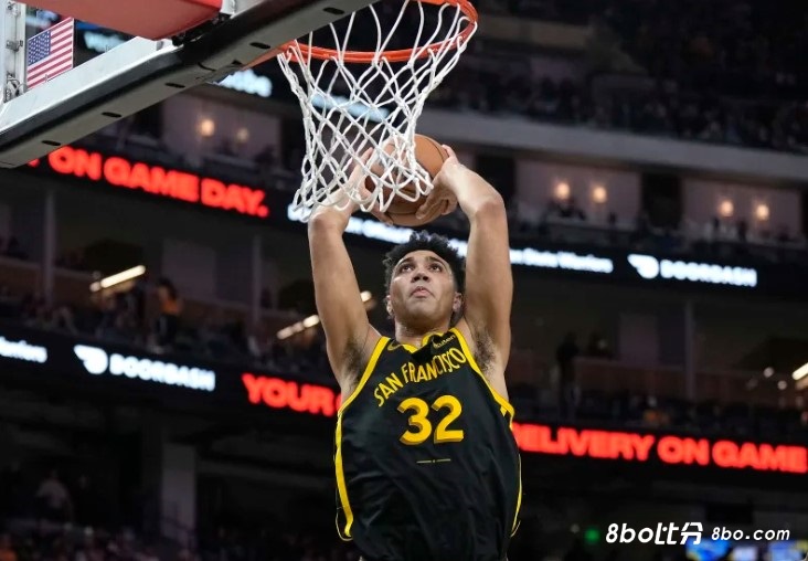 三帽字母哥！科尔：我信任TJD 要给他更多上场时间&让他为季后赛做好准备