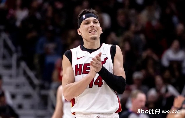 没你不行啊!斯波:希罗膝盖伤势正在取得进步,目前还没有回归时间表