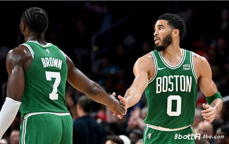 防守尖刀！塔图姆：布朗每晚都去防守对手最好的后卫，这会对球队产生影响