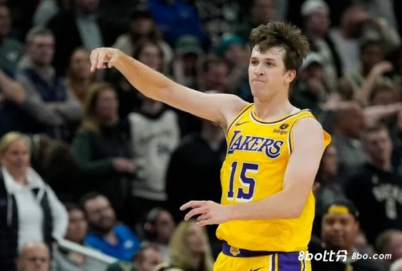 终于硬气一把！拉塞尔：里夫斯是湖人的钢铁侠和战士，他会去防守对手的最佳球员