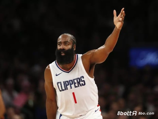 小问题！卢：哈登末节没上是因为当时的分差以及他的右脚酸痛