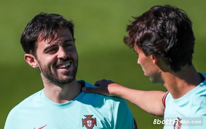 国家队队友相聚？菲利克斯：我想我已经说服B席来巴萨，我会向他要佣金