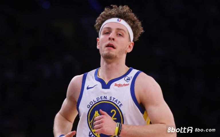 波杰姆：我和TJD会参加夏联，这是展现领导力&持球能力的好机会