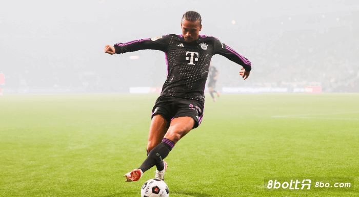 记者：拜仁高层与萨内会面谈续约，后者对留队持开放态度