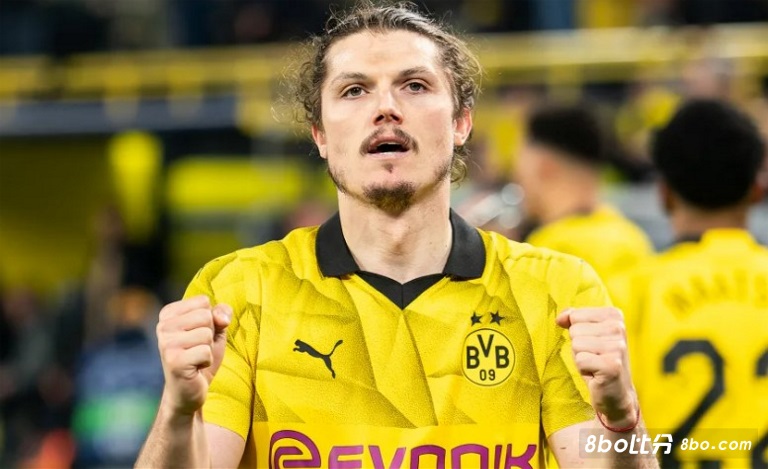 看走眼？去年曼联卖弗雷德不买断萨比策，千万欧租阿姆拉巴特