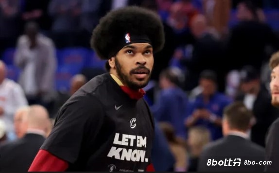 危！Shams：阿伦的肋骨伤势没有缓解，对于他的复出没有乐观情绪