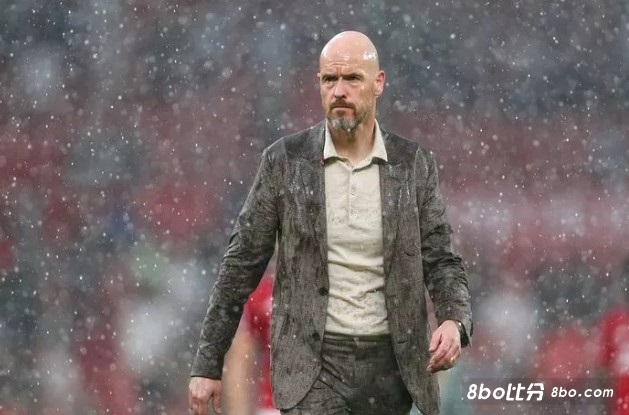 滕哈赫:曼联正在过渡期&这是一个失望的赛季,现在不谈我的去留