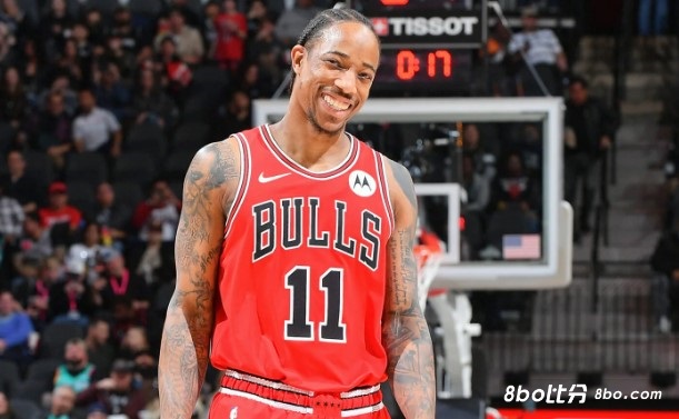 德罗赞：我从小就是科比球迷 当有机会为家乡效力时是无法拒绝的