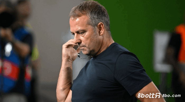 世体：如哈维离任，巴萨优先考虑请弗里克或马克斯执教