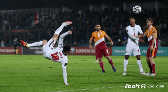 卡拉格：贝林厄姆可能拿金球奖 福登让我想到齐达内和伊涅斯塔