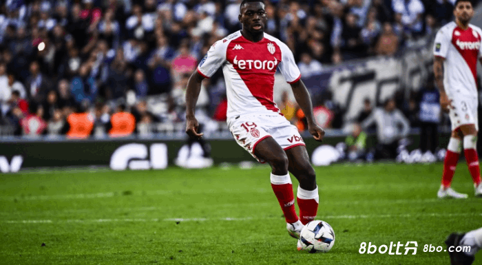 记者：米兰运作尤素福