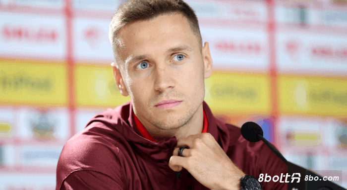 波兰中场：对阵奥地利的比赛将非常艰苦，我们需要寸土必争