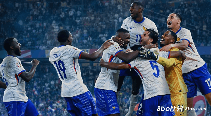 马克龙祝贺法国队晋级：我们通过集体的努力取胜，为球队感到骄傲